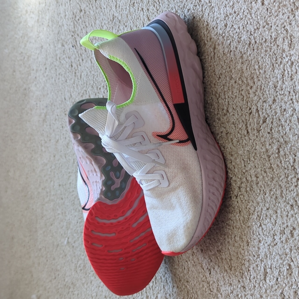 Women's Nike React Infinity Run Flyknit 9.5